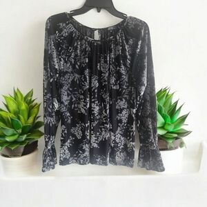 Badlgley Mischka Black and White Ruffled Puff Sleeve Blouse Sz M